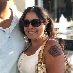 Meet your Posher, Natalie